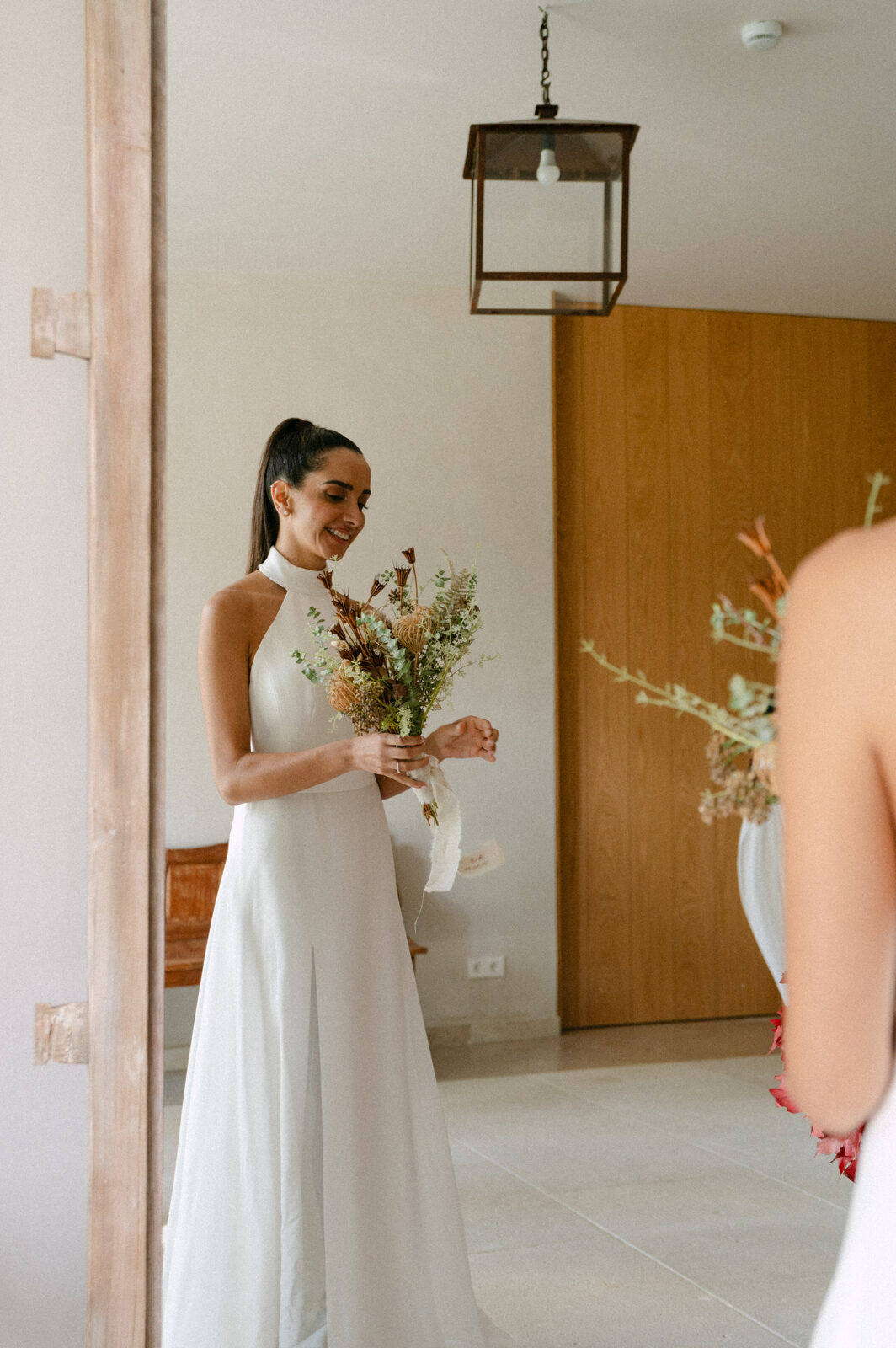 Retrato de los novios tras el 'sí, quiero' — boda de Fernanda y Álvaro en Finca Los Calizos, Sierra de Madrid