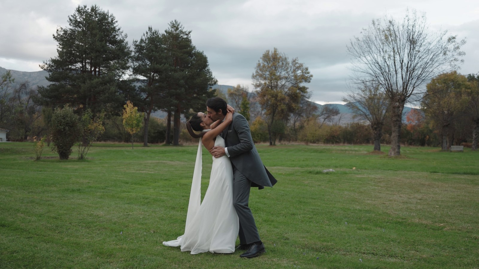 Vídeo de boda de Fernanda y Álvaro · Finca Los Calizos, Sierra de Madrid